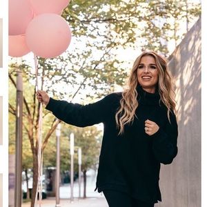 NWT Jessie James Decker Kittenish Turtleneck